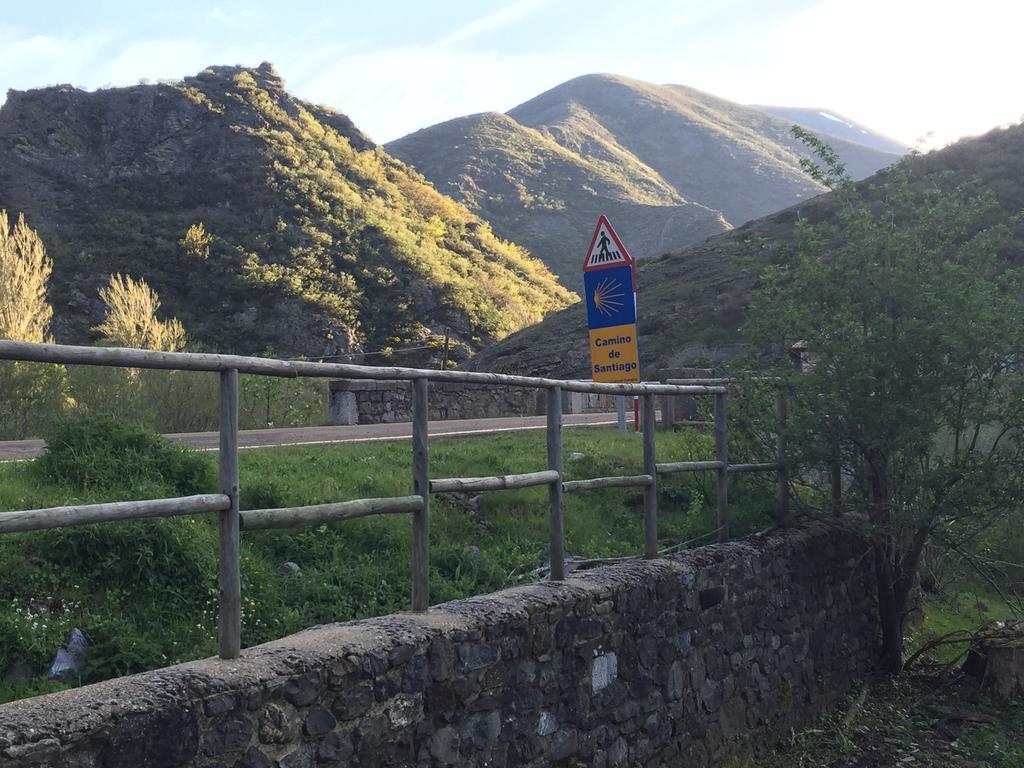 El Invernal De Picos Portilla de la Reina Bagian luar foto