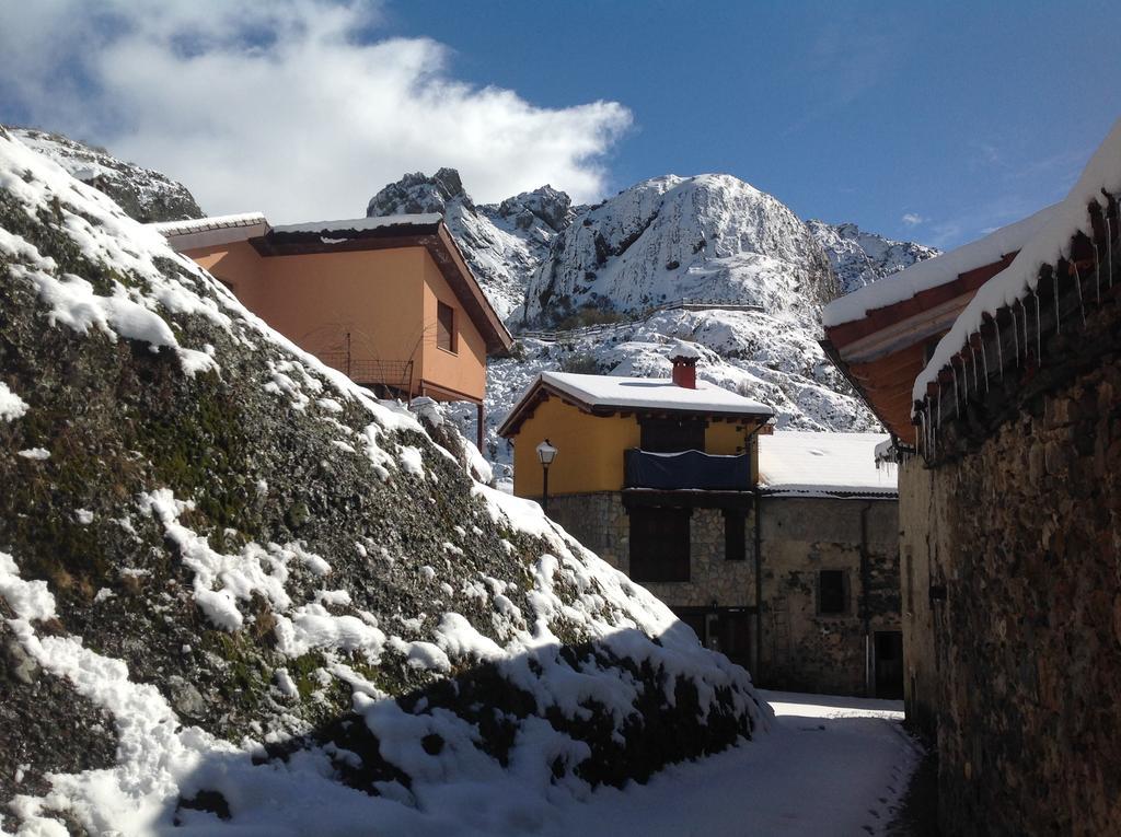 El Invernal De Picos Portilla de la Reina Bagian luar foto