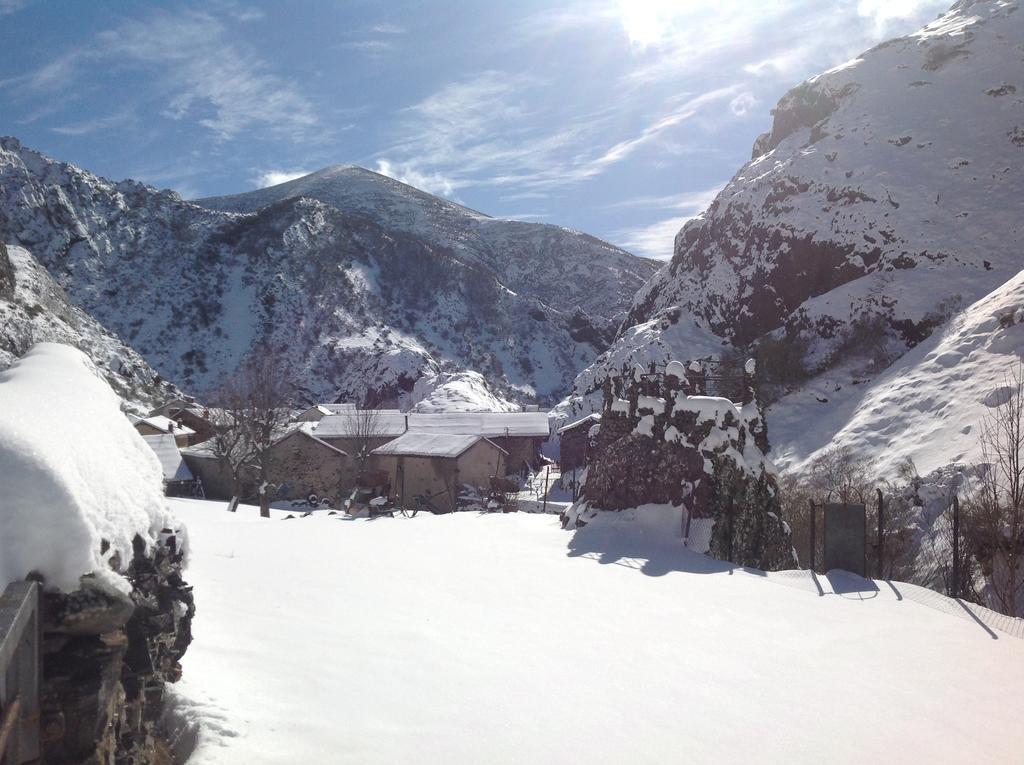 El Invernal De Picos Portilla de la Reina Bagian luar foto