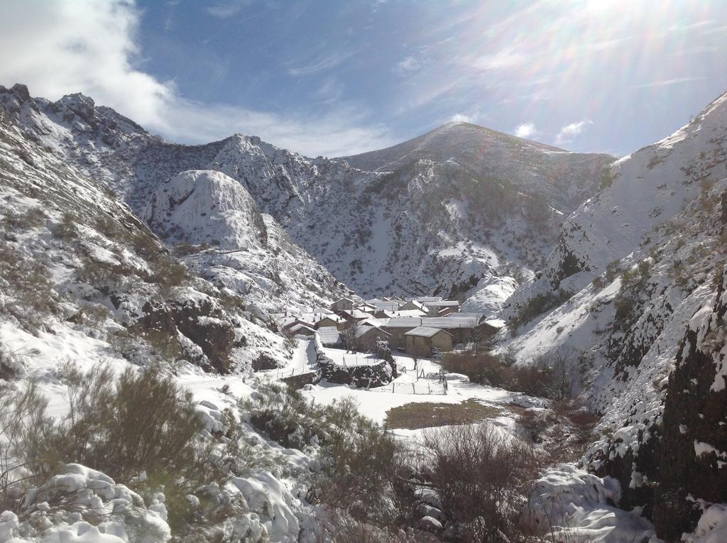 El Invernal De Picos Portilla de la Reina Bagian luar foto