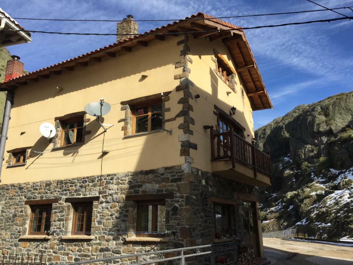 El Invernal De Picos Portilla de la Reina Bagian luar foto