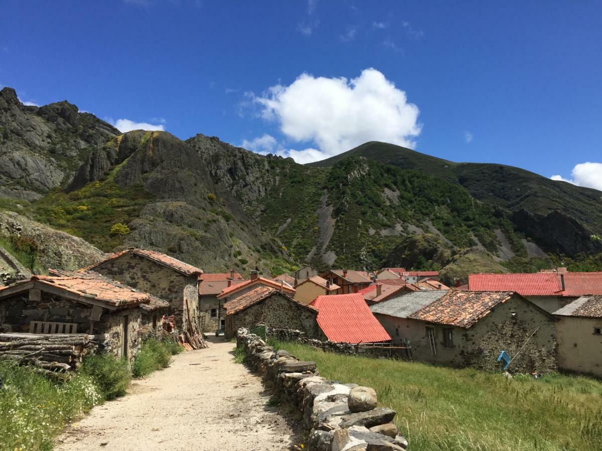 El Invernal De Picos Portilla de la Reina Bagian luar foto